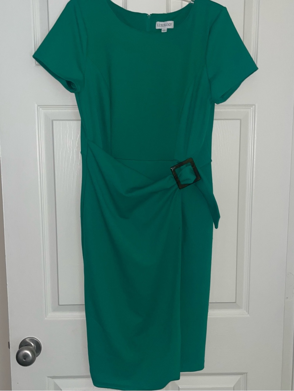 Luxology Emerald Green Short-Sleeve Midi Sheath Dress with Buckle Accent